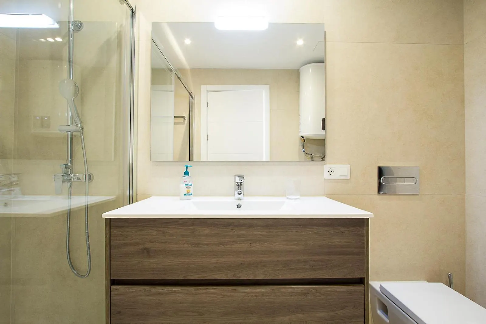 Beach Front Studio In Elviria Marbella Apartment
