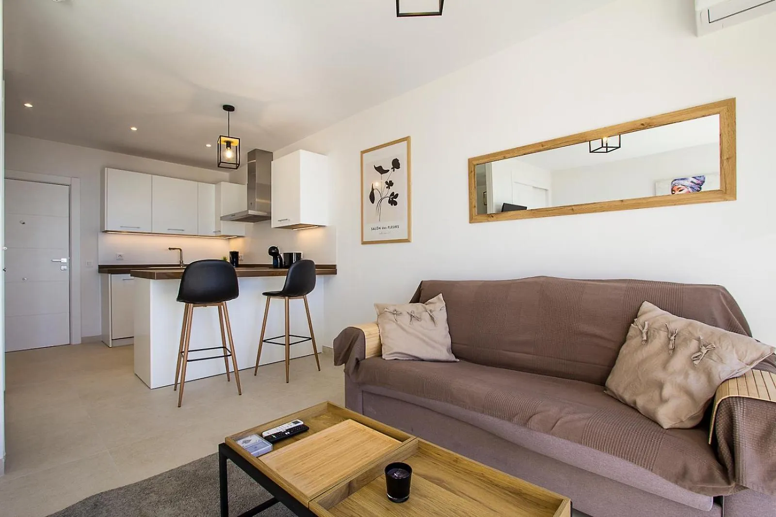 Beach Front Studio In Elviria Marbella Apartment